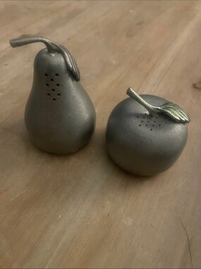 Web Pewter Fruit Salt and Pepper Shaker Set - Silver Pear & Apple